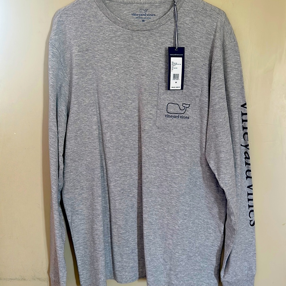 Vineyard Vines men’s long sleeve shirt size medium